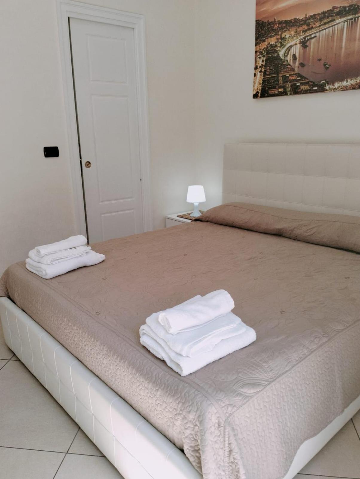 La Dolce Dimora Bed and Breakfast Νάπολη Δωμάτιο φωτογραφία